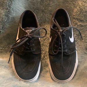 Nike Stefan Janoski size US6Y